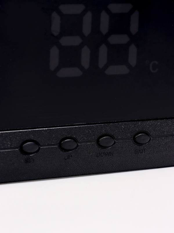 Часы электронные настенные, календарь и термометр, 47.5 х 25.3 см, белые цифры 10.8 х 5.3 см   10766