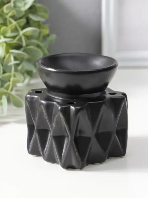 Аромалампа для эфирных масел &laquo;Грани. Куб&raquo;, чёрные, 8&times;8&times;9.5 см