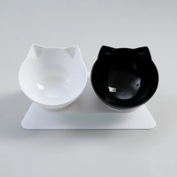 Миски, 27.5&times;14&times;15 см, 2 шт., на белой подставке, пластик, чёрная, белая