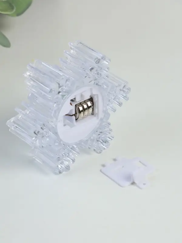 Светодиодная свеча LED RISALUX «Снежинка» 3хLR1130 прозрачный 7х7х4,5 см