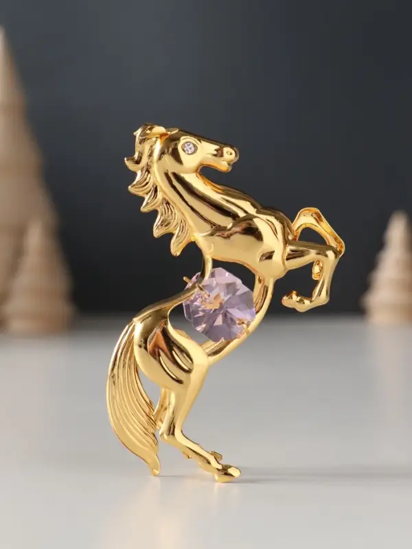 Сувенир Лошадь с 2-мя розовыми хрусталиками, 5,5х2х8 см. Сувенир Лошадь с 2-мя розовыми хрусталиками, 5,5х2х8 см.