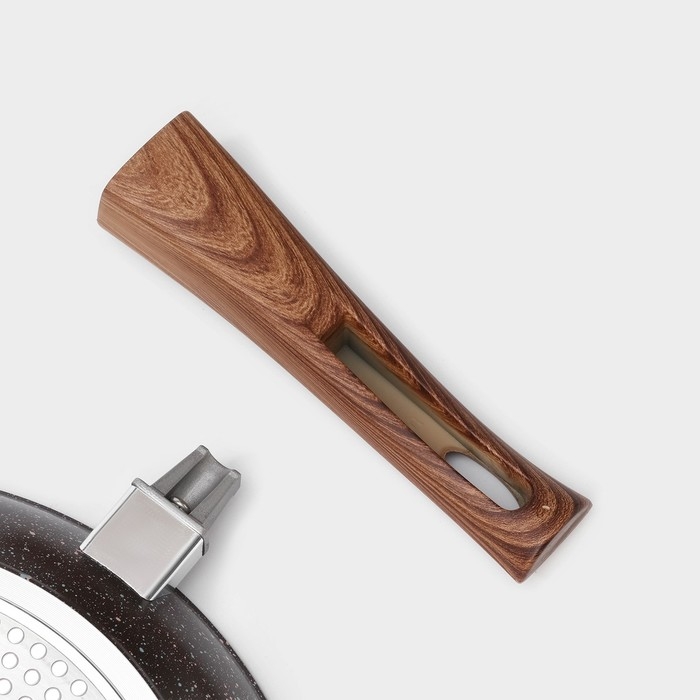 Сковорода кованая Magistro Granit, d=28 см, съёмная ручка soft-touch, антипригарное покрытие, индукция, цвет чёрный Сковорода кованая Magistro Granit, d=28 см, съёмная ручка soft-touch, антипригарное покрытие, индукция, цвет чёрный