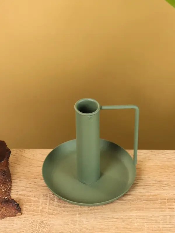 Подсвечник на 1 свечу текстурный с ручкой и блюдцем «Болотный», 10×10×9.5 +/- 0.5 см Подсвечник на 1 свечу текстурный с ручкой и блюдцем «Болотный», 10×10×9.5 +/- 0.5 см