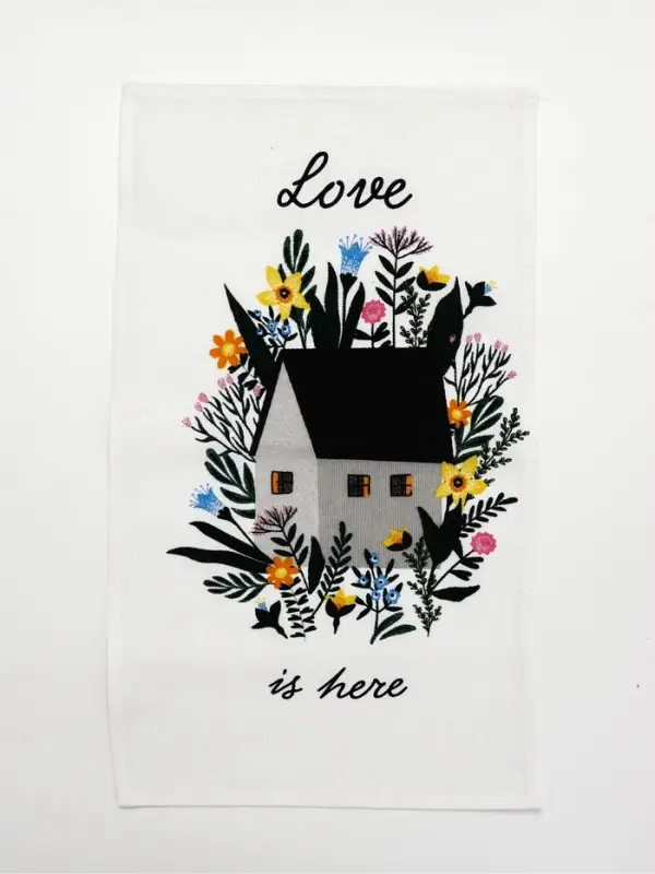 Набор с крем-мёдом, чаем и полотенцем в коробке "Весенний паттерн"