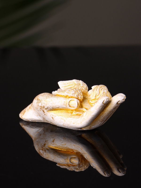 Фигура "Ангелок на ладони спит" малый, 3х7х3 см, позолота