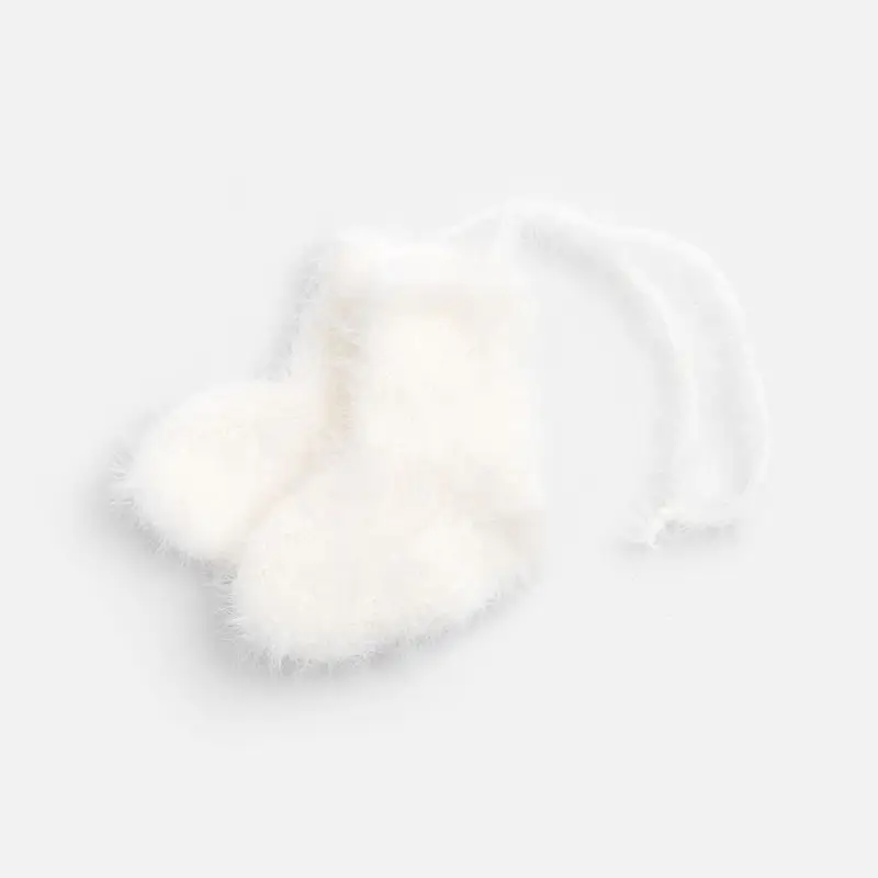 Подвеска на елку «Вьюшка», носочки, белая Подвеска на елку «Вьюшка», носочки, белая