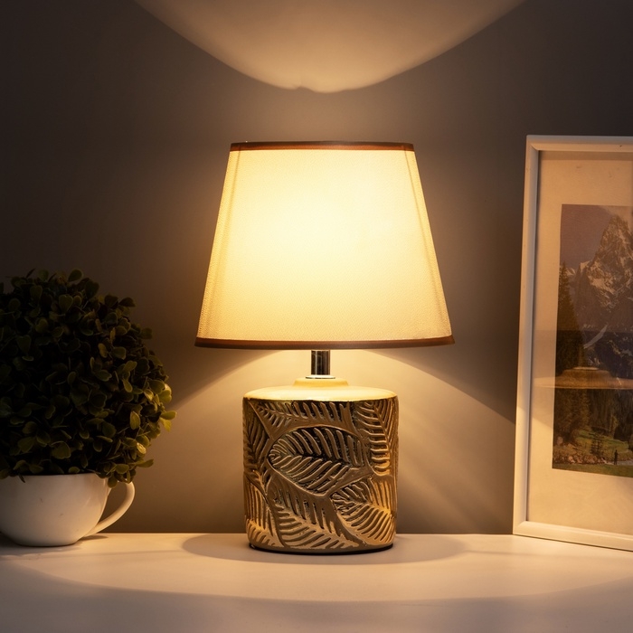 Настольная лампа с абажуром RISALUX «Теодора», Е14, 40 Вт, золото, 20×20×30.5 см Настольная лампа с абажуром RISALUX «Теодора», Е14, 40 Вт, золото, 20×20×30.5 см