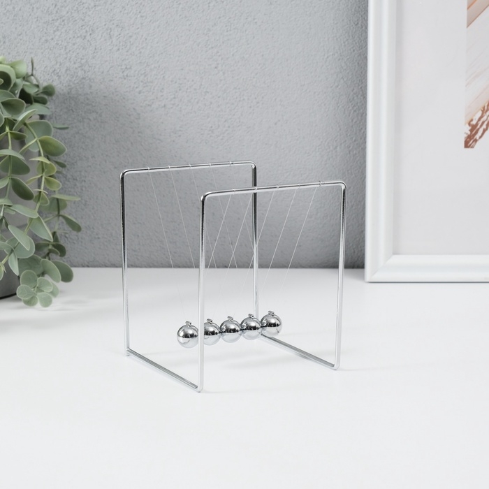 Маятник "Шары техно" каркас 11 х 9 х 9 см