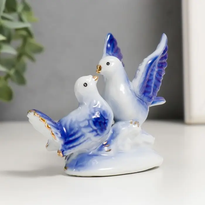Сувенир керамика "2 голубка с розой, синие" со стразами 6,7х9,2х3 см