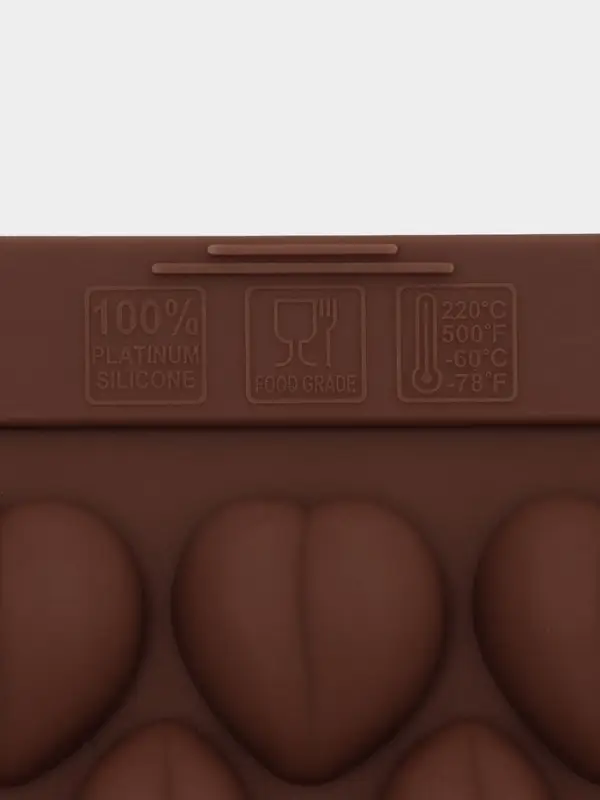 Форма для шоколада Доляна &laquo;Море сердец&raquo;, силикон, 18&times;15&times;1 см, 52 ячейки, два цвета, коричневая, бордовая