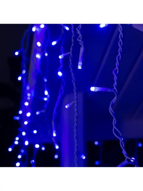 Гирлянда &laquo;Бахрома&raquo; 4&times;0.6 м, IP44, белая нить, 180 LED, свечение синее, 8 режимов, 220 В