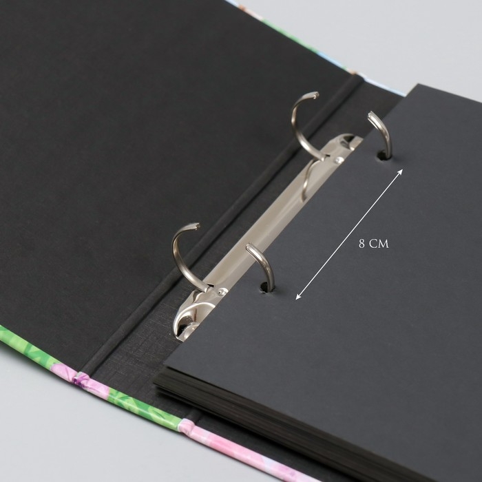 Фотоальбом 25 листов (наклейки+кольца)  Фотоальбом 25 листов (наклейки+кольца) "Любовь там, где в неё верят!" 19х27х3 см