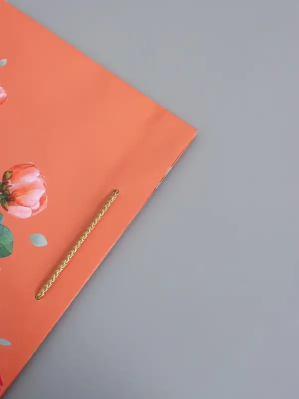 Пакет подарочный ламинированный "Нежность" 26 х 12 х 32 см