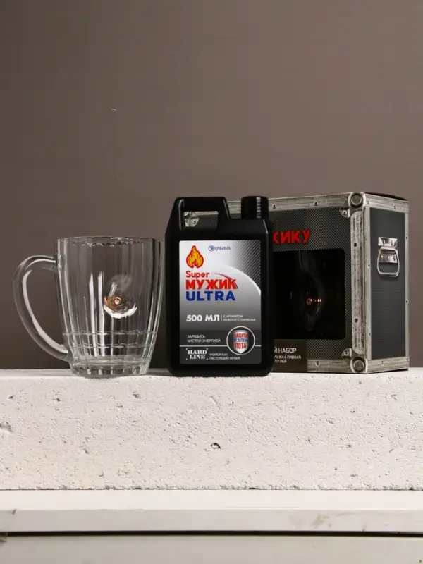 Подарочный набор Super ulra, гель для душа канистра 500 мл и стакан с пулей, HARD LINE