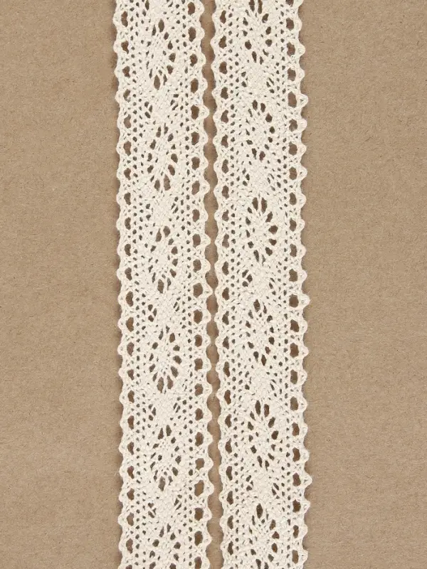 Кружево вязаное, 25 мм, 15&plusmn;1 м, бежевое