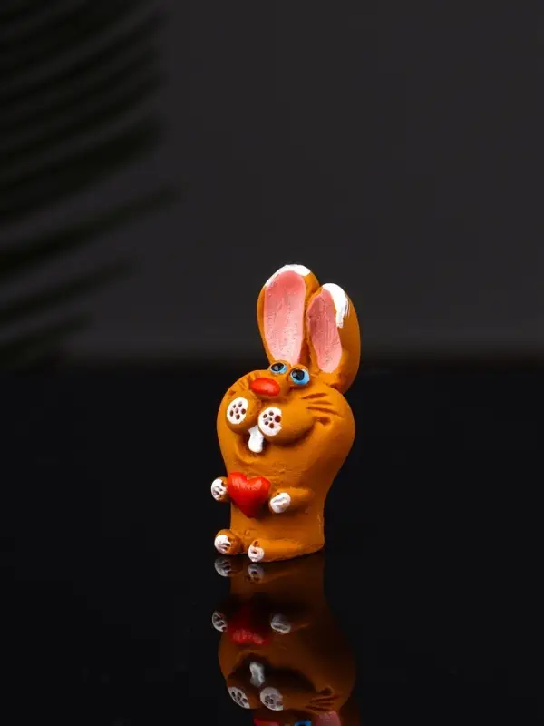 Фигура "Зайчик с сердцем" 3.5х1.8х1.7 см