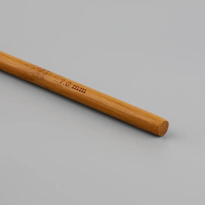 Крючок для вязания, бамбуковый, d=7 мм, 15 см Крючок для вязания, бамбуковый, d=7 мм, 15 см