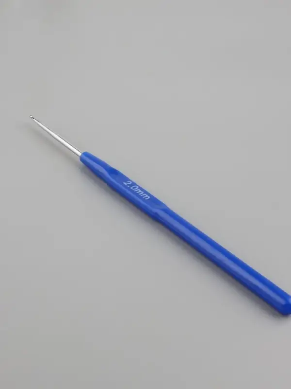 Крючок для вязания, с пластиковой ручкой, d=2 мм, 13.5 см, синий