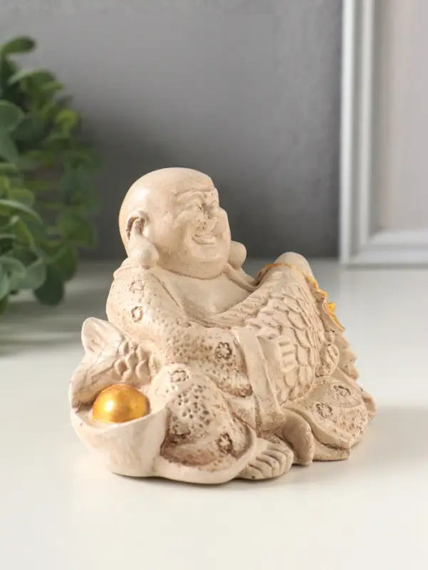 Фигурка гипс &laquo;Хотей с рыбой&raquo;, 10&times;9&times;7 см, слоновая кость