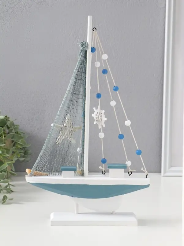 Сувенир дерево "Парусник с якорем и морской звездой" бело-голубой 21,5х4,5х36 см