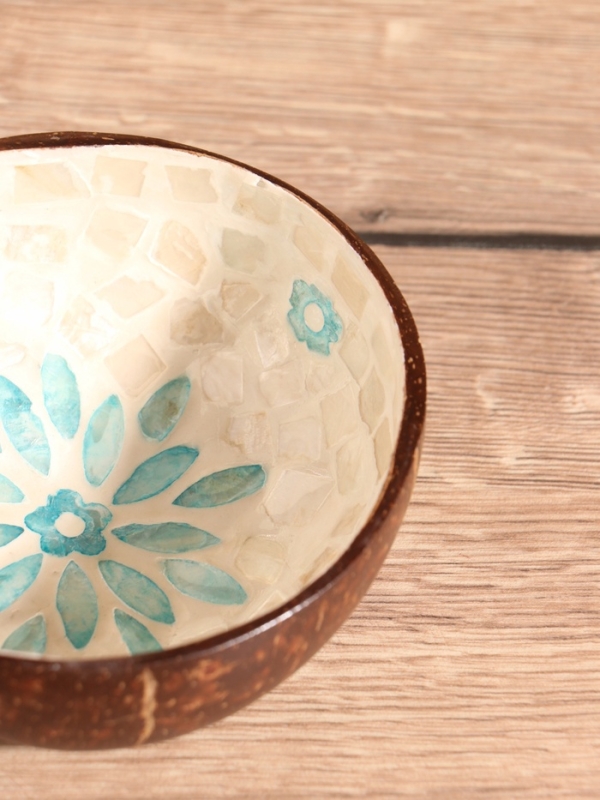 Чаша Чаша "Цветок" 14х14х6 см, кокос