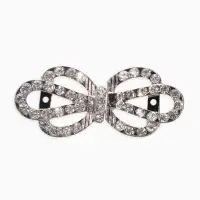 Зажим для кардигана "Ажур", корона, цвет белый в серебре Зажим для кардигана "Ажур", корона, цвет белый в серебре