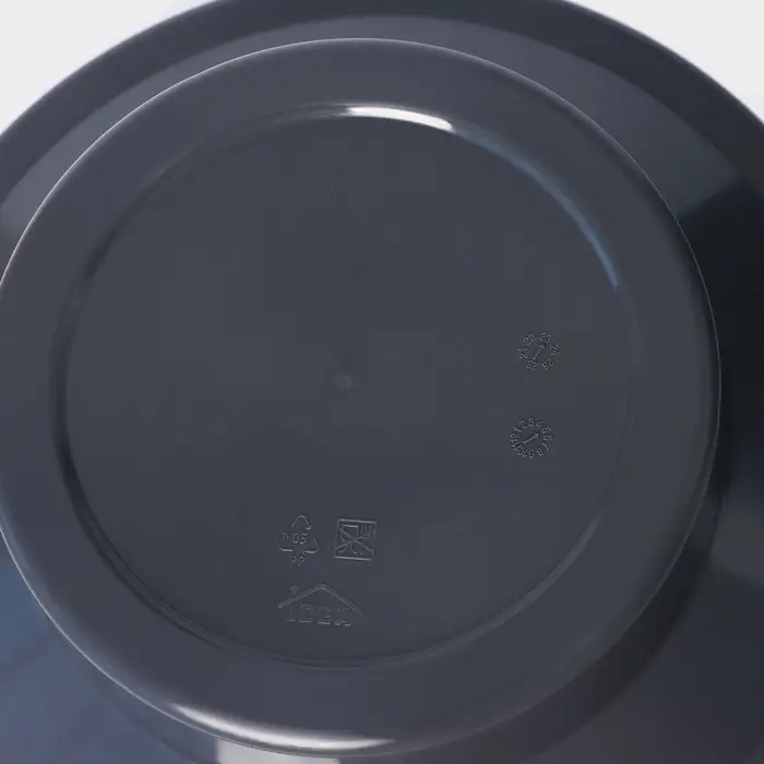 Кашпо для цветов на ножках &laquo;Флориан&raquo;, 12 л (11 л), d=35 см, h=25.5 см, со вставкой, цвет графитовый