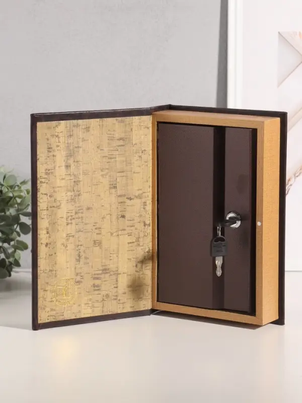 Шкатулка - книга сейф &laquo;Король&raquo;, дерево, искусственная кожа, 26&times;17&times;5 см