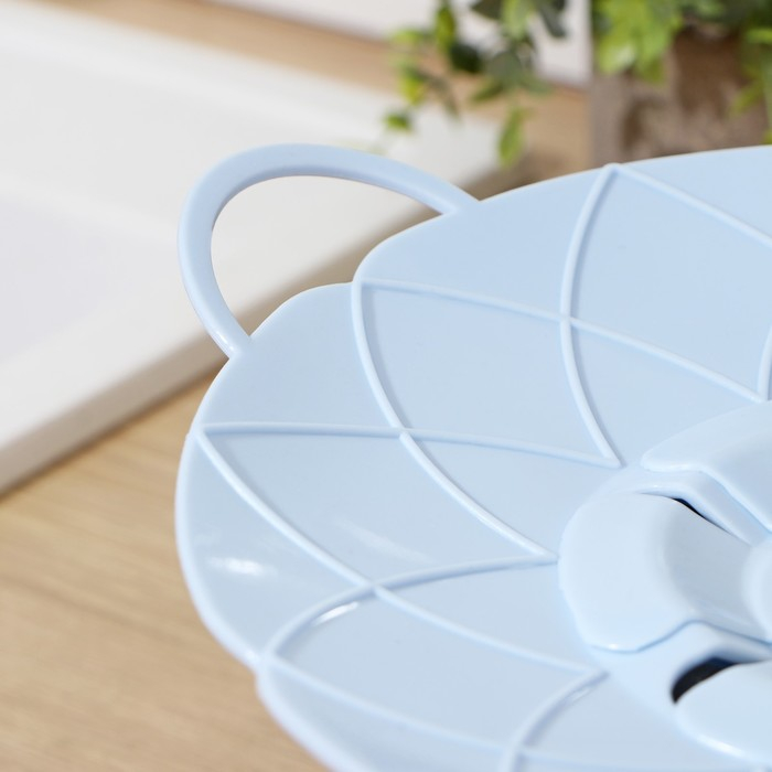 Крышка-невыкипайка силиконовая Доляна «Актеон», d=26 см, цвет голубой Крышка-невыкипайка силиконовая Доляна «Актеон», d=26 см, цвет голубой