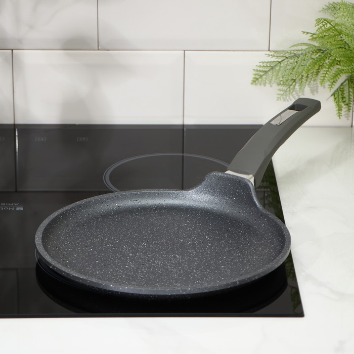 Сковорода блинная «Гранит», d=24 см, пластиковая ручка, антипригарное покрытие, цвет серый Сковорода блинная «Гранит», d=24 см, пластиковая ручка, антипригарное покрытие, цвет серый