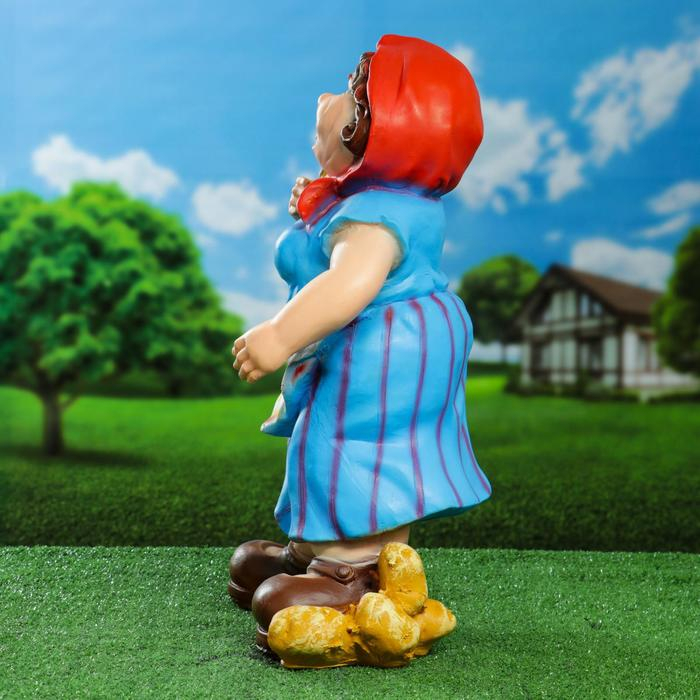 Садовая фигура  Садовая фигура "Дачница в платье" 25х30х55см