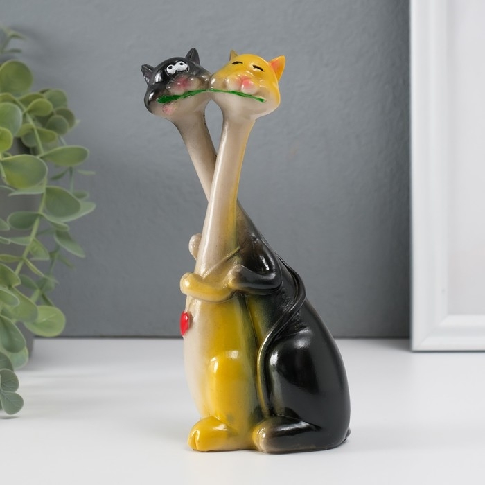 Сувенир полистоун обнимашки Сувенир полистоун обнимашки "Кошка с котом - танго" 17,3х7х4,2 см