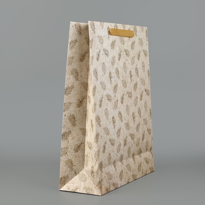 Пакет подарочный новогодний ламинированный «Шишки», тиснение, L 31 х 40 х 11.5 см, Новый год Пакет подарочный новогодний ламинированный «Шишки», тиснение, L 31 х 40 х 11.5 см, Новый год