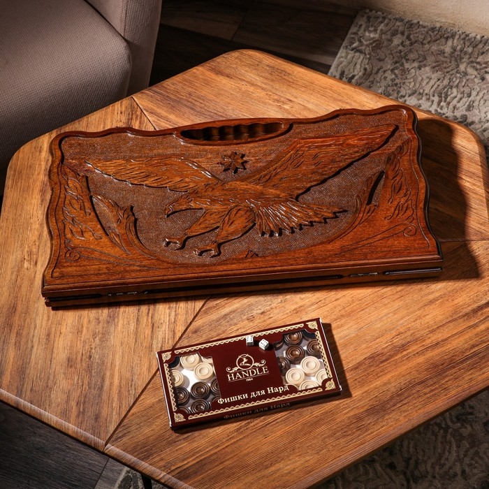 Нарды ручной работы  Нарды ручной работы "Орел атакующий" с ручкой, 60х30 см, с шахматным полем, массив ореха, Армения