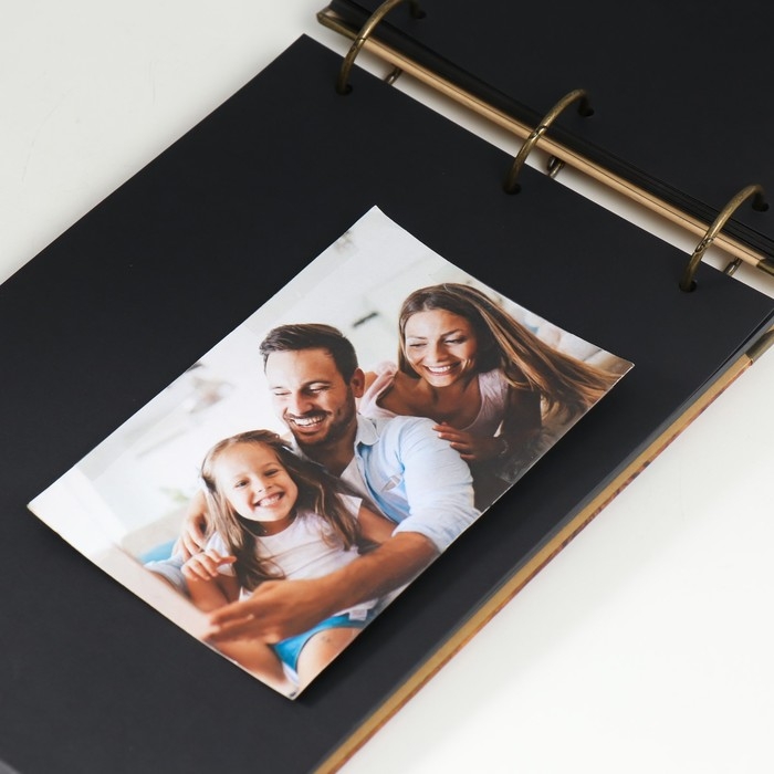 Фотоальбом на кольцах 30 листов Фотоальбом на кольцах 30 листов "У поместья" чёрные листы 26х18 см