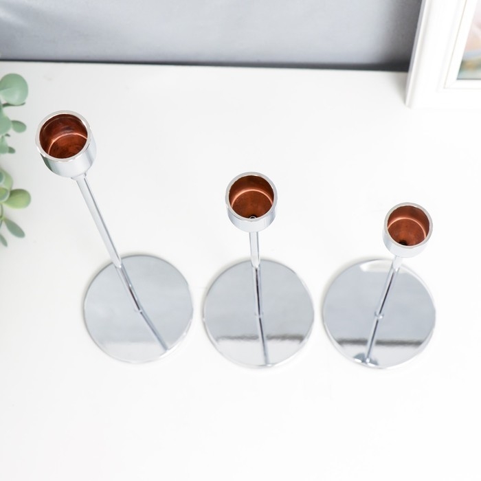 Подсвечник металл  Подсвечник металл "Классика" набор 3 шт серебро высота 22; 28; 32 см 32х8х8 см