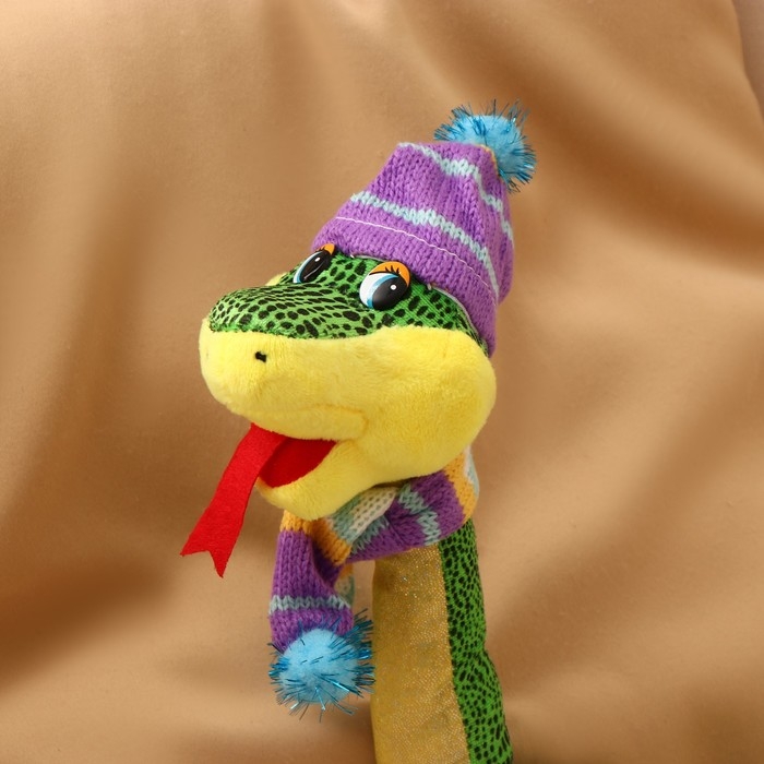 Мягкая игрушка «Змея», зимняя, 72 см, в новогоднем колпаке Мягкая игрушка «Змея», зимняя, 72 см, в новогоднем колпаке