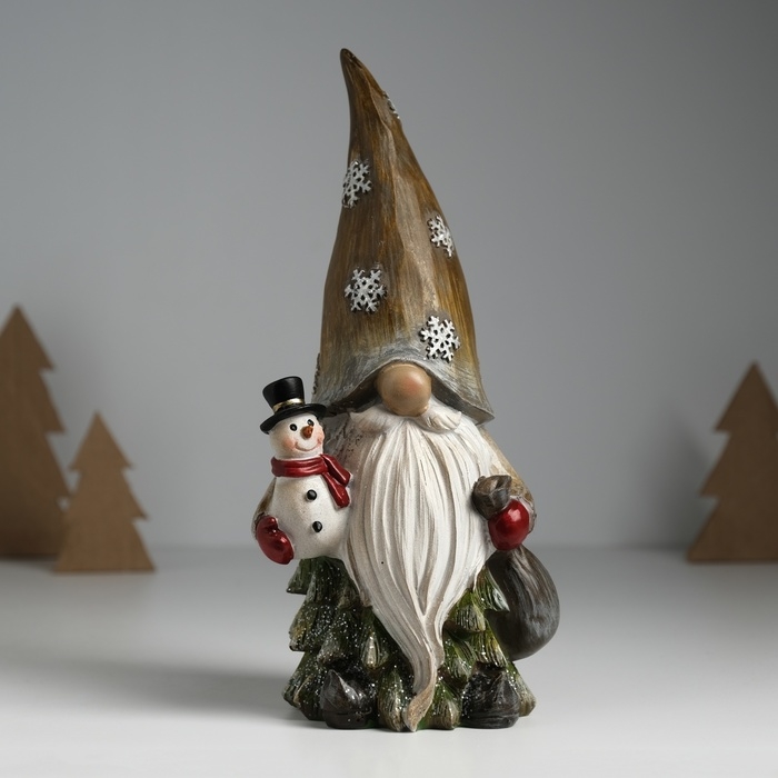 Сувенир полистоун  Сувенир полистоун "Дед Мороз со снежинками на колпаке, со снеговиком" 11х9,5х23 см