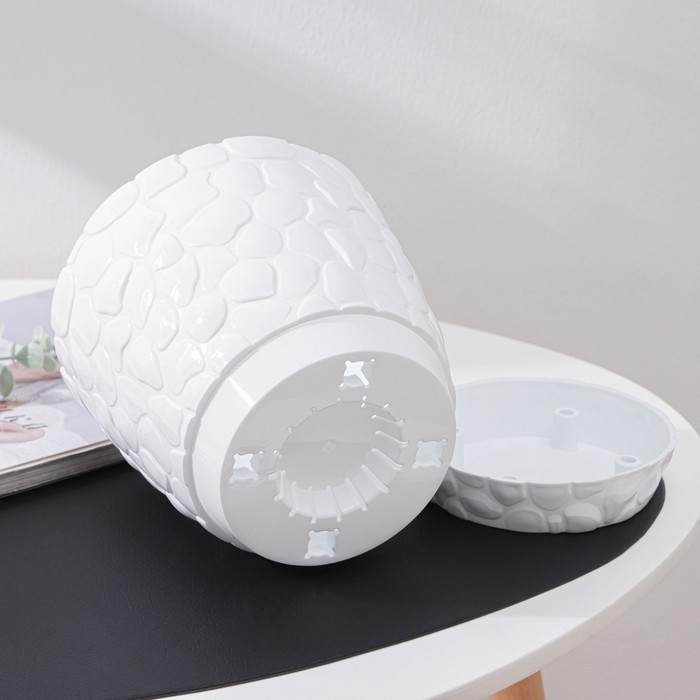 Горшок для цветов с поддоном «Камешки», 3 л, пластик, белый Горшок для цветов с поддоном «Камешки», 3 л, пластик, белый