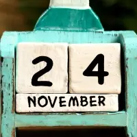 Календарь настольный &laquo;Маяк&raquo;, 7&times;4&times;11 см, дерево, бело-бирюзовый