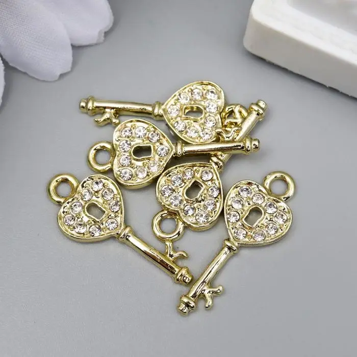 Металлический элемент, декоративная подвеска «Арт Узор. Ключик», стразы, 2.3×1 см