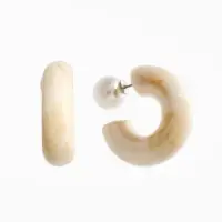 Серьги акрил "Полукольцо с бусиной №10", цвет бежево-белый