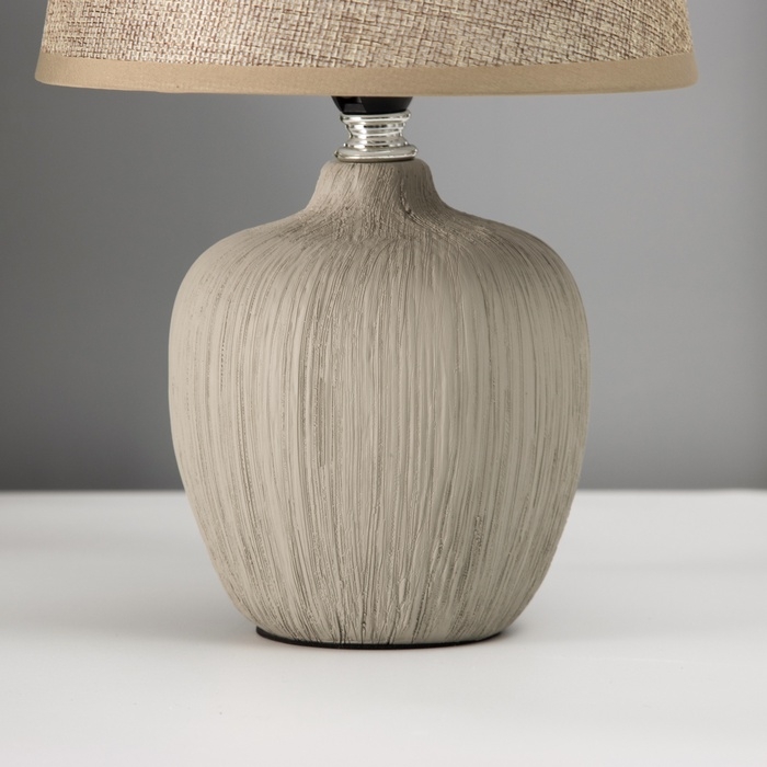 Настольная лампа с абажуром RISALUX «Сандра», Е14, 40 Вт, бежевый, 18×18×33.5 см Настольная лампа с абажуром RISALUX «Сандра», Е14, 40 Вт, бежевый, 18×18×33.5 см