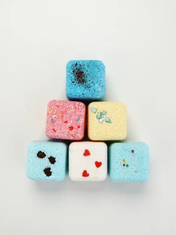 Бомбочки для ванны с добавками &laquo;Сказочно внутри&raquo;, набор 6 шт.&times;70 г, Чистое счастье