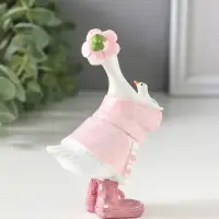 Сувенир полистоун "Гусыня в розовом платье с передником, с малышом" 6х4х9,5 см