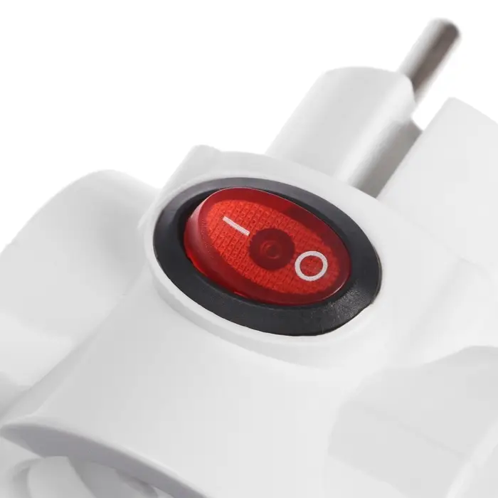 Тройник электрический с выключателем, 10A, без з/к, 220В, белый Тройник электрический с выключателем, 10A, без з/к, 220В, белый