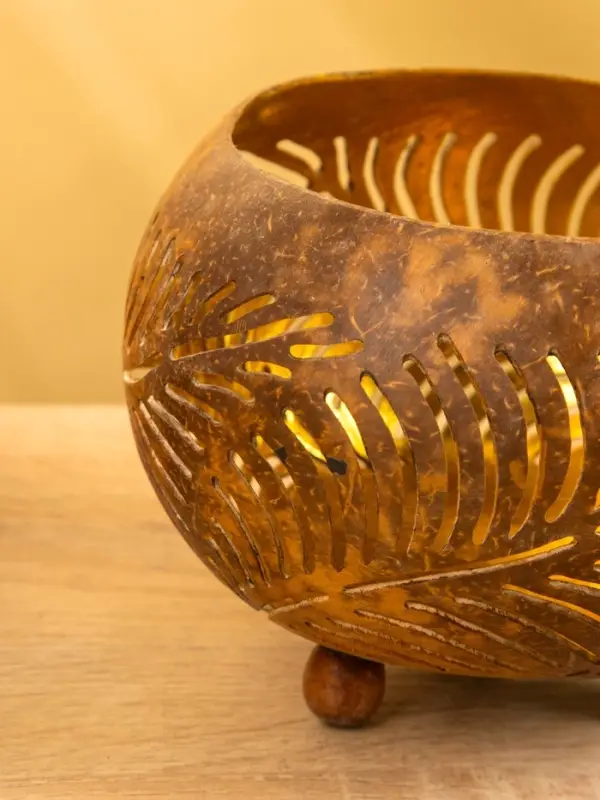 Подсвечник из кокоса, 15×15×13 см, коричневый