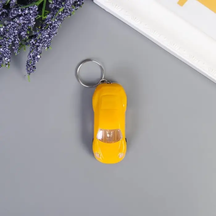 Фонарик брелок для ключей на кольце «Яркое авто», мигает, колеса крутятся, 2.5×6×1.5 см, МИКС Фонарик брелок для ключей на кольце «Яркое авто», мигает, колеса крутятся, 2.5×6×1.5 см, МИКС