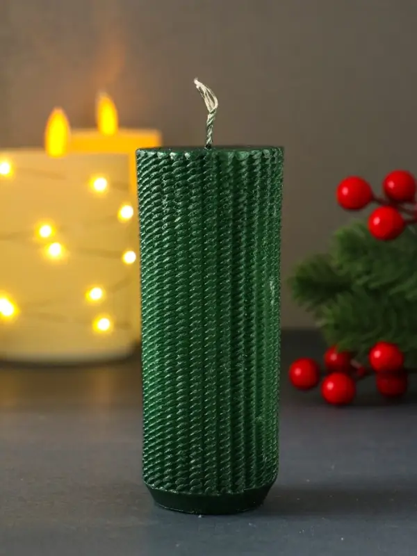 Свеча столбик "Вязаный" 47*117 мм,  лак зеленая