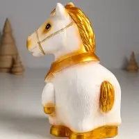 Копилка "Конь в пальто" 22,5х18х13 см, белый с золотом Копилка "Конь в пальто" 22,5х18х13 см, белый с золотом
